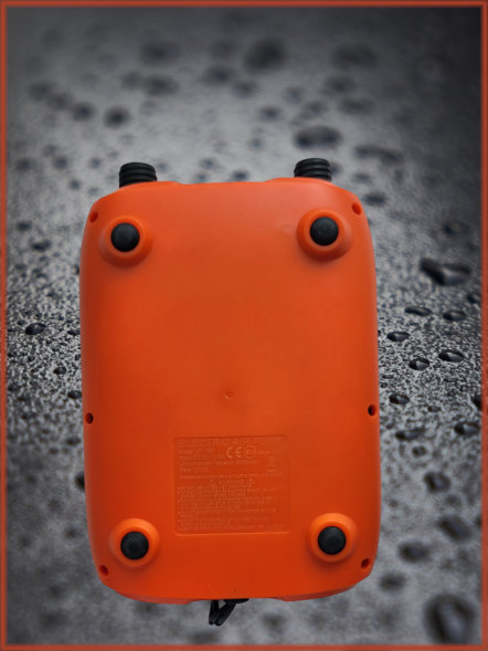 Насос аккумуляторный двухступенчатый HT-790 для лодок ПВХ, сабов, матрасов, палаток 0,34-1,38 атм